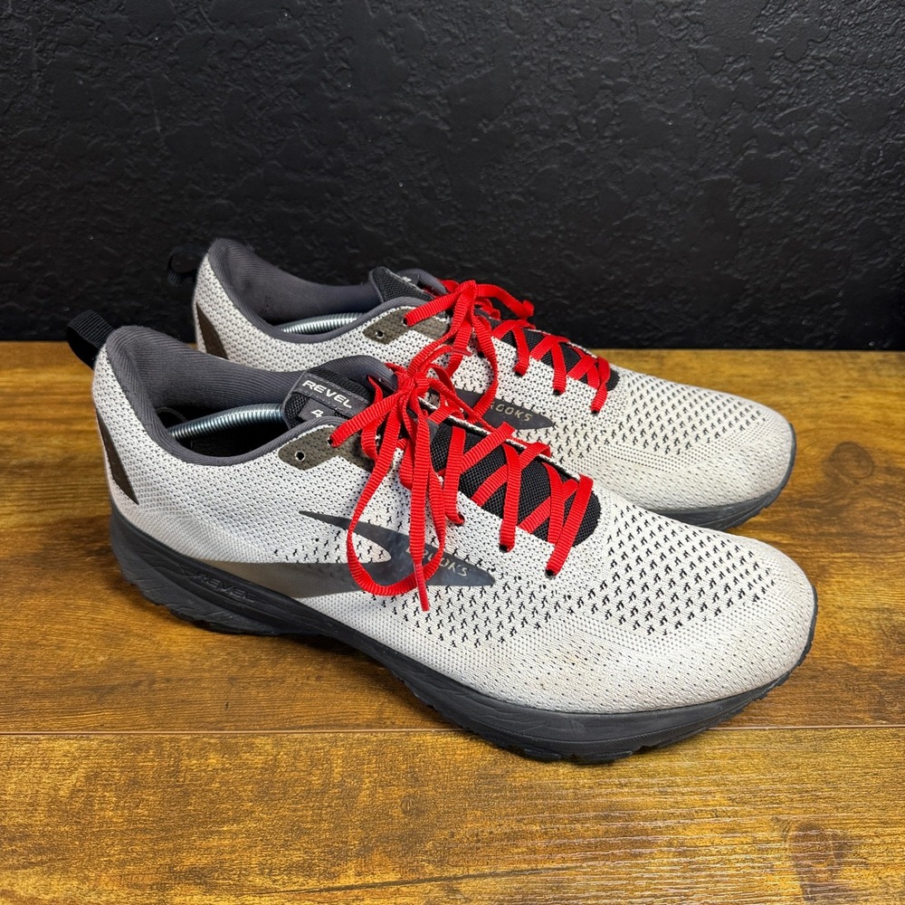 Brooks Revel 4 1103471D151 Grey Red Knit Running Shoes Mens Size 13M